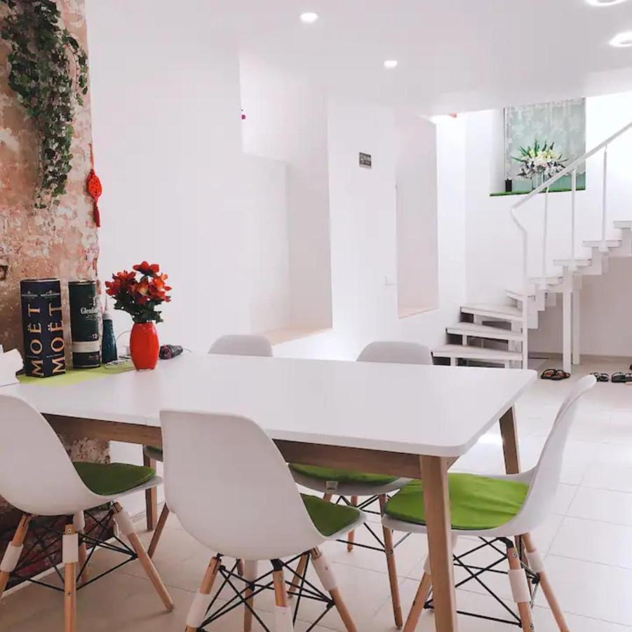 Flat In Centrs Gasthuis *